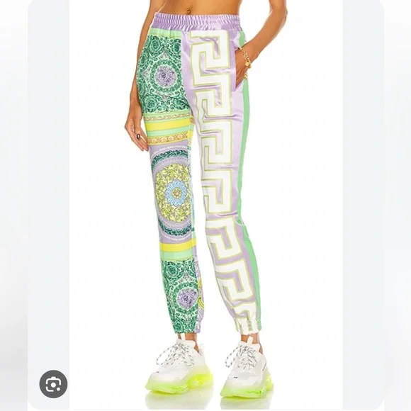 Versace Barocco mosaic print joggers NWT - Picture 3 of 9